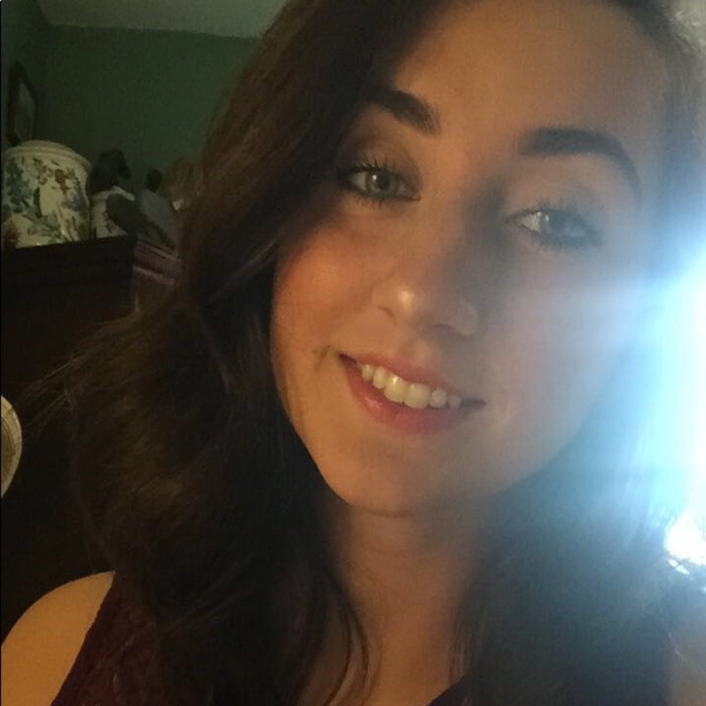 Meet your Posher, Melissa